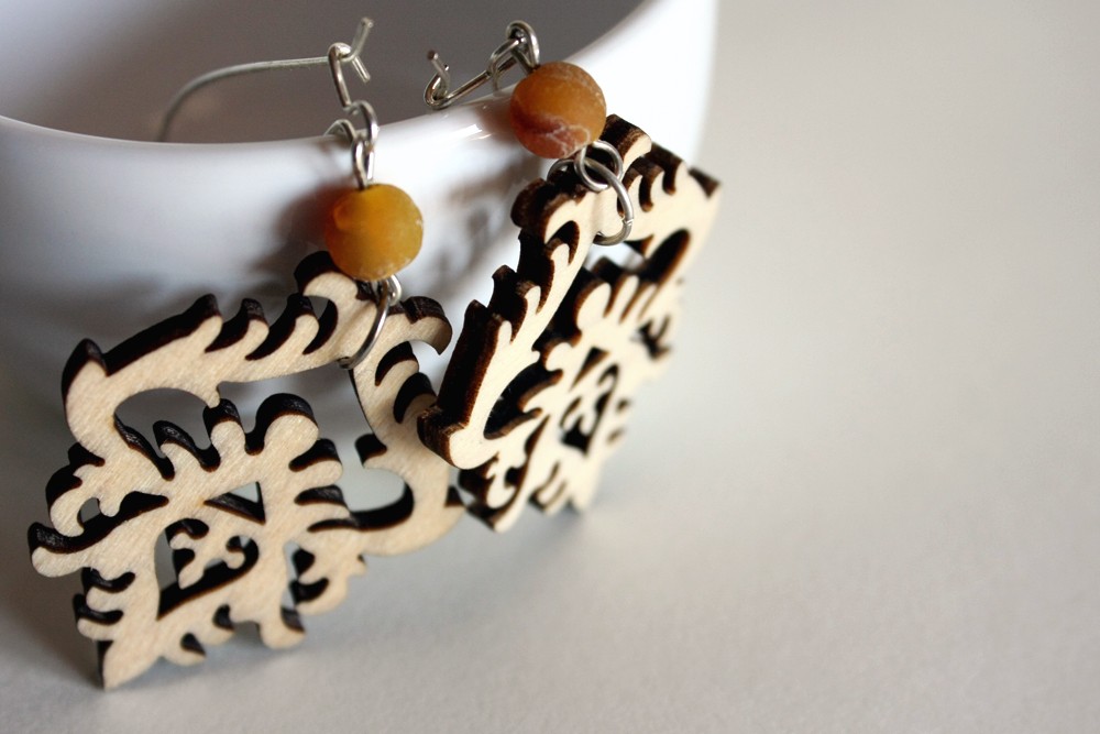 Natural Wood Earrings -baroque Wooden - Elegant With Brown Stone